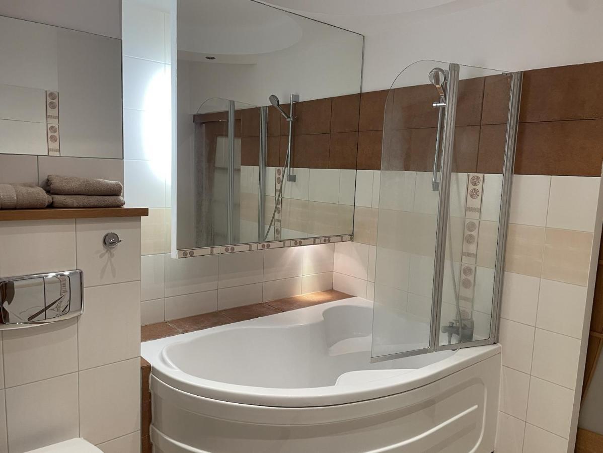 Apartament Sloneczny Ostrów Wielkopolski Esterno foto